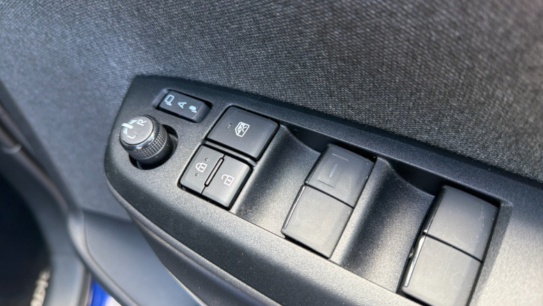 Toyota Yaris 1.5 Hybrid Dynamic 5dr CVT Hybrid Hatchback